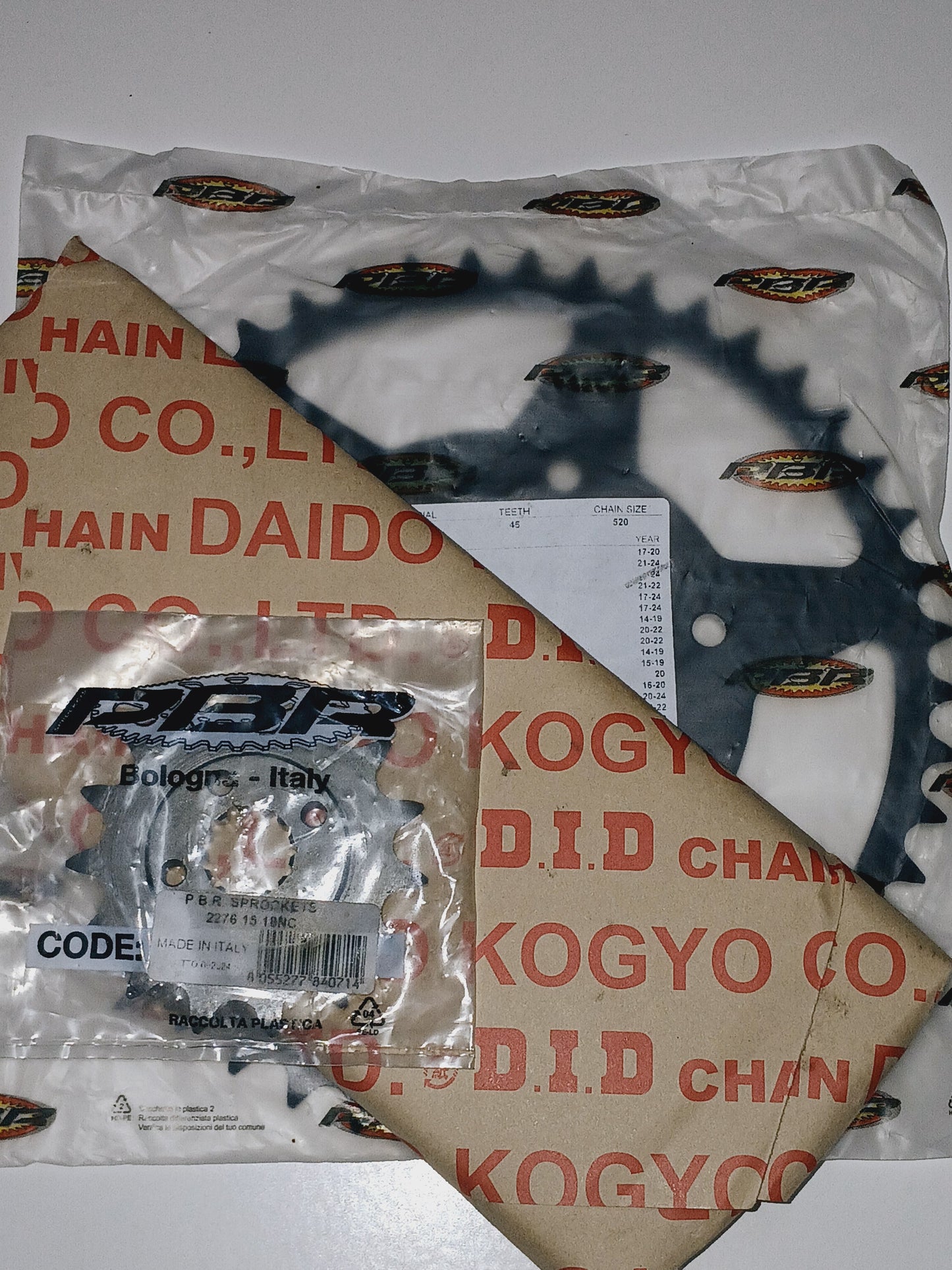 SPROCKETS KIT (DID GOLD CHAIN) FOR KTM DUKE 390 (14-26), KTM ADVENTURE 390 (20-26)